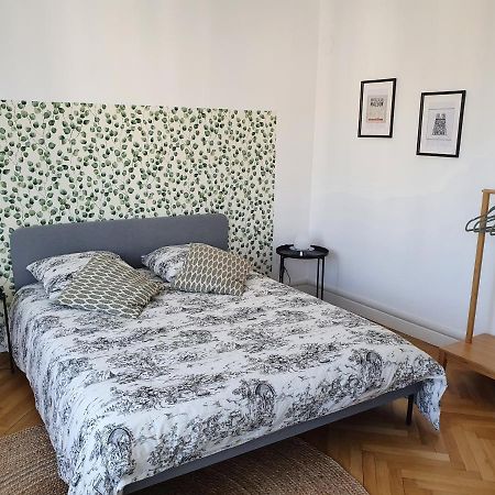 Suite Forum Vue Imprenable Reims Kültér fotó